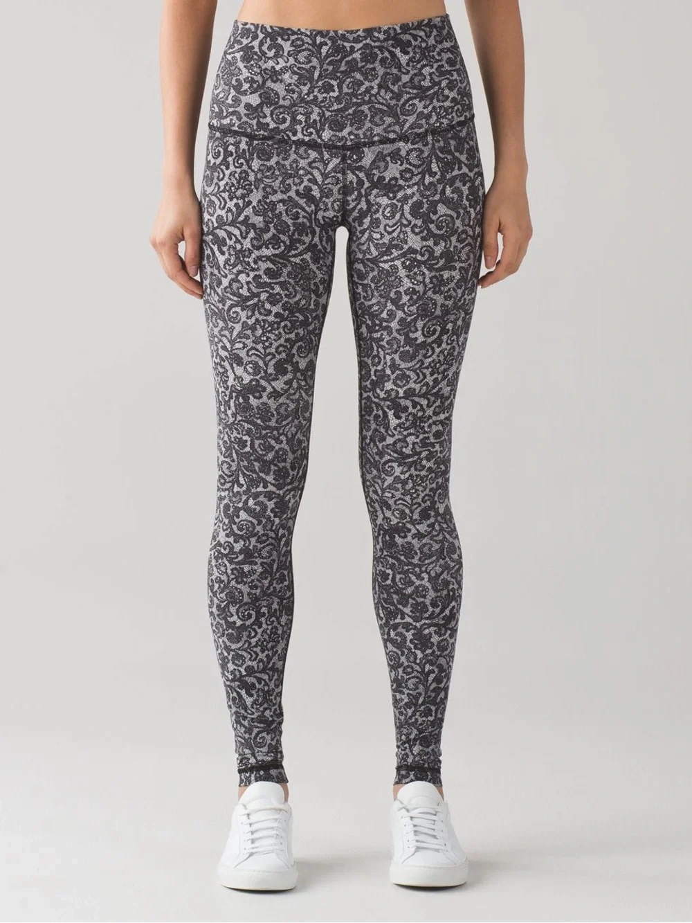 Lululemon 🍋 Wunder Under Pant - Picture 2 of 8